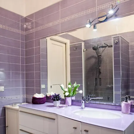 Ferdinando Arthouse Oversized Modern - By Gocce Team Apartment